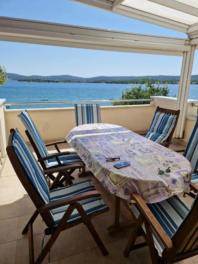 Seaside Apartments Turanj