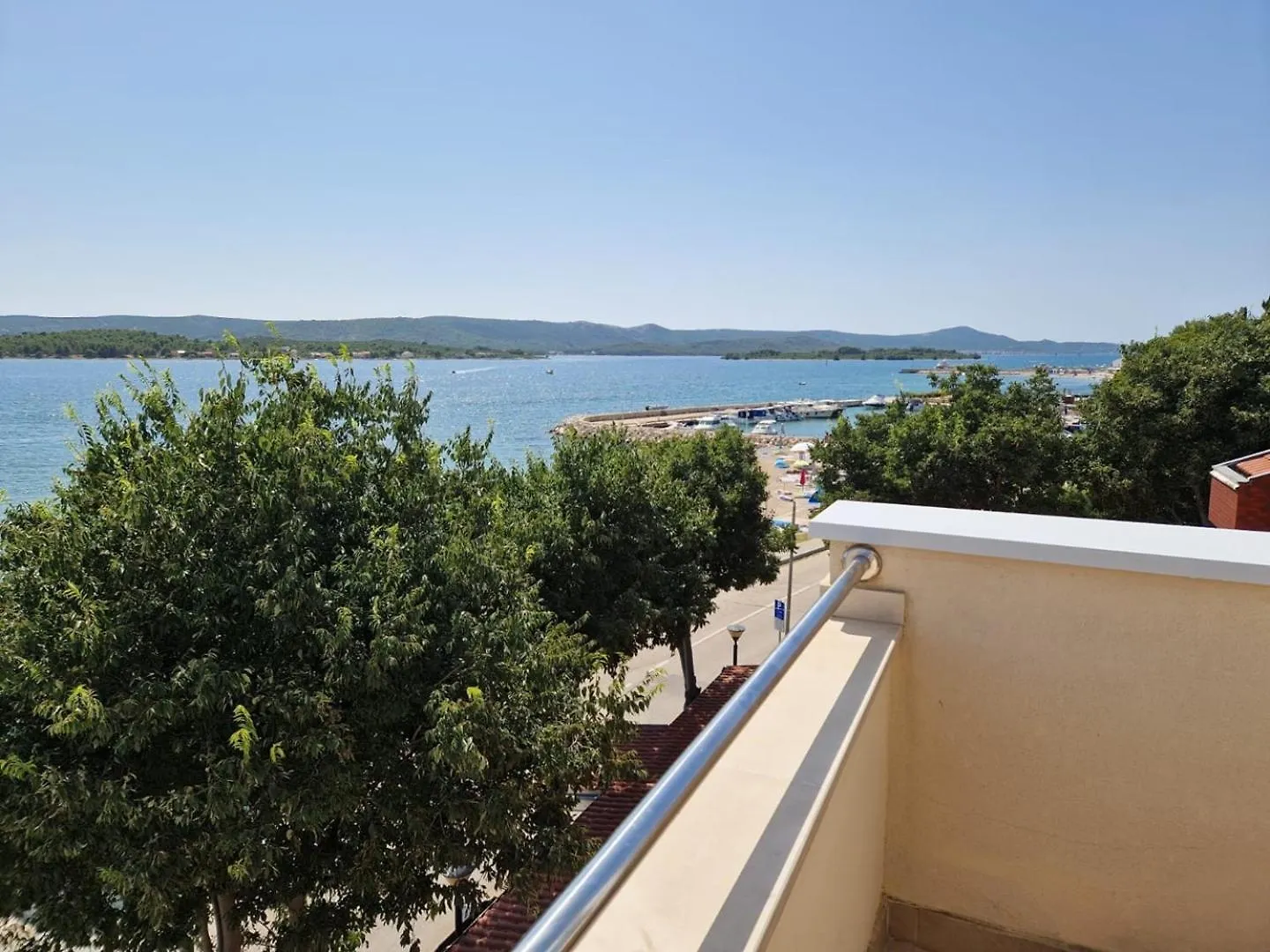 Seaside Apartments Turanj Croatia