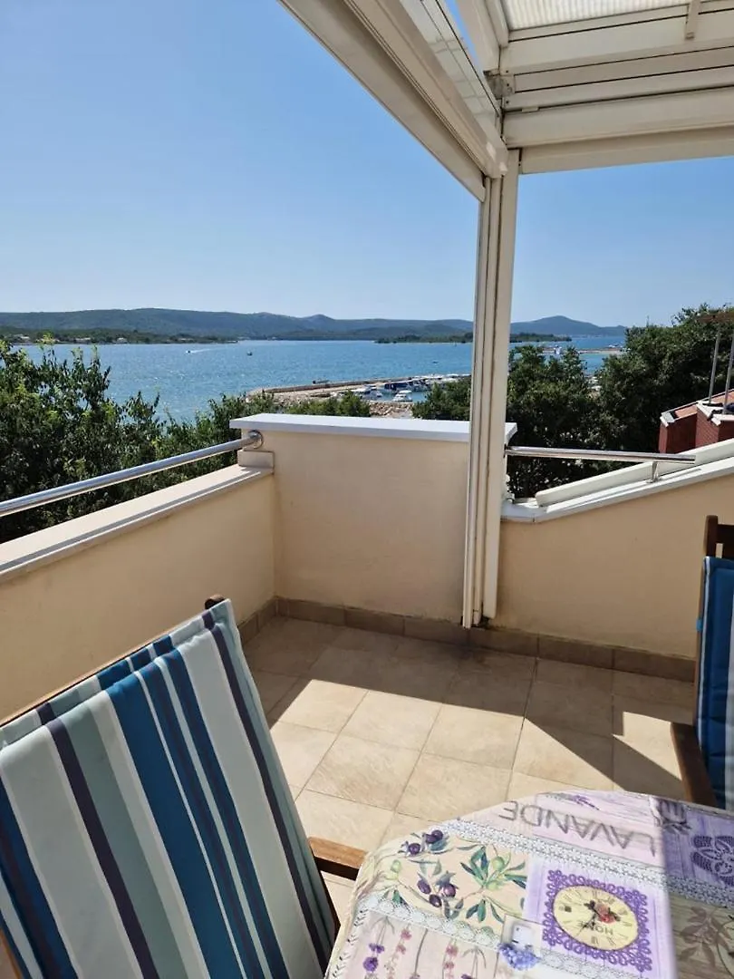 Guest house Seaside Apartments Turanj